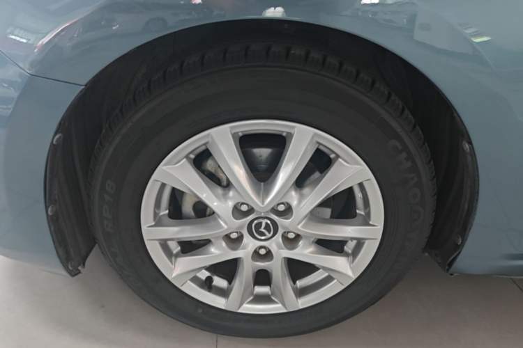 Used Mazda 3 Axela 2017 Sedan 1.5L Automatic Luxury Model Emission Standard China V Left Front Wheel Hub