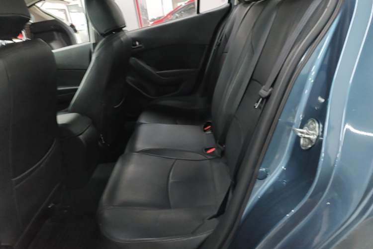 Used Mazda 3 Axela 2017 Sedan 1.5L Automatic Comfort Model Emission Standard China V Left Rear Seat