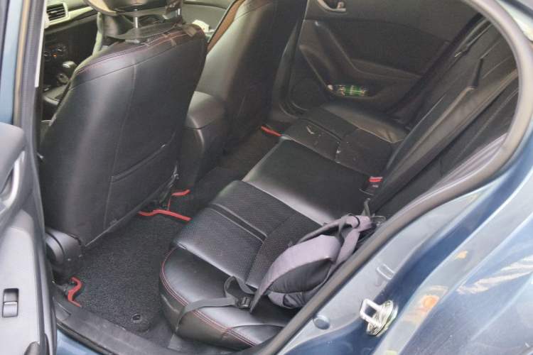 Used Mazda 3 Axela 2017 Sedan 1.5L Automatic Comfort Model China VI Standard Left Rear Seat