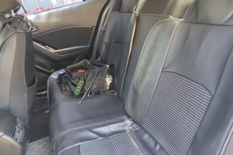 Used Mazda 3 Axela 2017 Sedan 1.5L Automatic Luxury Model Emission Standard China V Left Rear Seat