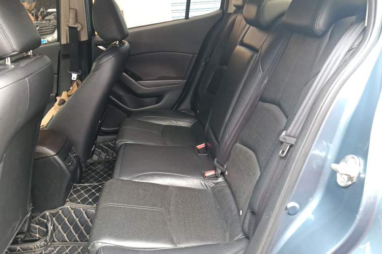Used Mazda 3 Axela 2017 Sedan 2.0L Automatic Prestige Model China V Standard Left Rear Seat