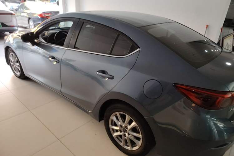 Used Mazda 3 Axela 2017 Sedan 1.5L Automatic Luxury Model Emission Standard China V Rear Left 45 Deg