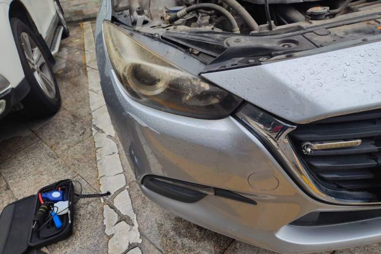 Used Mazda 3 Axela 2017 Sedan 1.5L Automatic Comfort Model Emission Standard China V Right Front Headlight