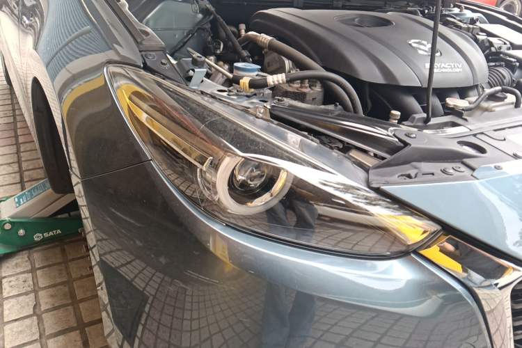 Used Mazda 3 Axela 2017 Sedan 2.0L Automatic Prestige Model China V Standard Right Front Headlight