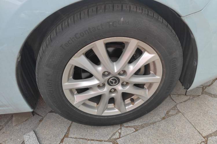Used Mazda 3 Axela 2017 Sedan 1.5L Automatic Luxury Model Emission Standard China V Right Front Wheel Hub