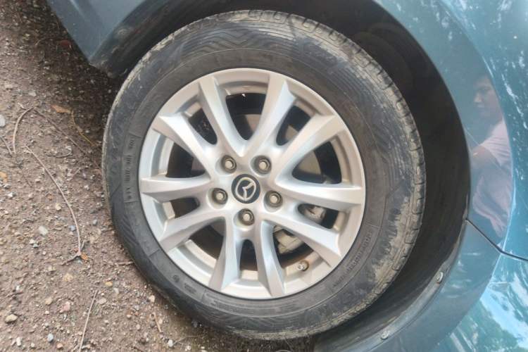 Used Mazda 3 Axela 2017 Sedan 1.5L Automatic Comfort Model Emission Standard China V Right Front Wheel Hub