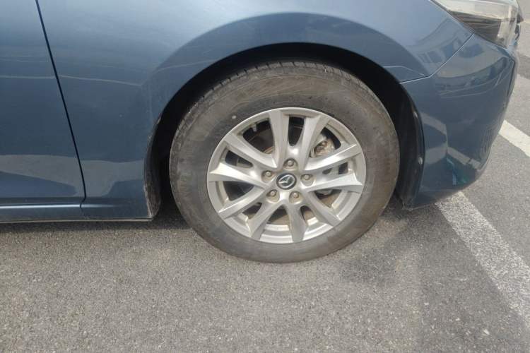 Used Mazda 3 Axela 2017 Sedan 1.5L Automatic Comfort Model Emission Standard China V Right Front Wheel Hub