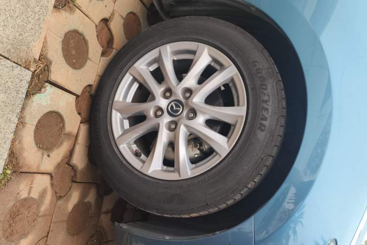 Used Mazda 3 Axela 2017 Sedan 1.5L Automatic Comfort Model Emission Standard China V Right Front Wheel Hub