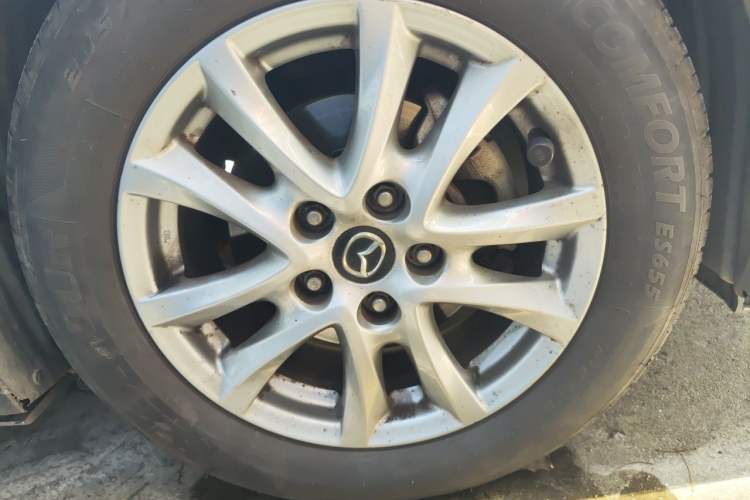 Used Mazda 3 Axela 2017 Sedan 1.5L Automatic Luxury Model Emission Standard China V Right Front Wheel Hub