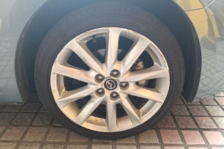 Used Mazda 3 Axela 2017 Sedan 2.0L Automatic Prestige Model China V Standard Right Front Wheel Hub