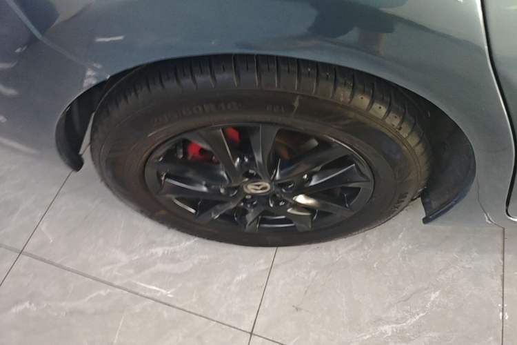 Used Mazda 3 Axela 2017 Sedan 1.5L Automatic Luxury Model Emission Standard China V Right Rear Wheel Hub