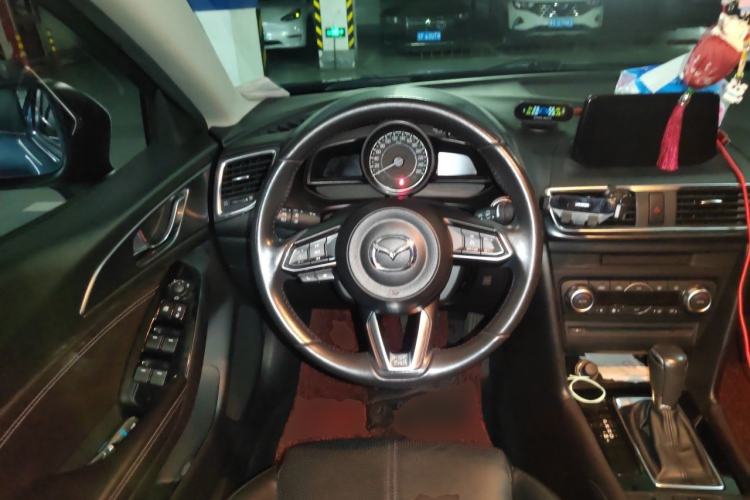 Used Mazda 3 Axela 2017 Sedan 2.0L Automatic Prestige Model China V Standard Steering Wheel