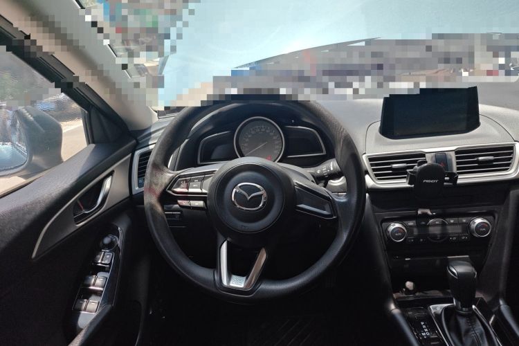 Used Mazda 3 Axela 2017 Sedan 1.5L Automatic Luxury Model Emission Standard China V Steering Wheel