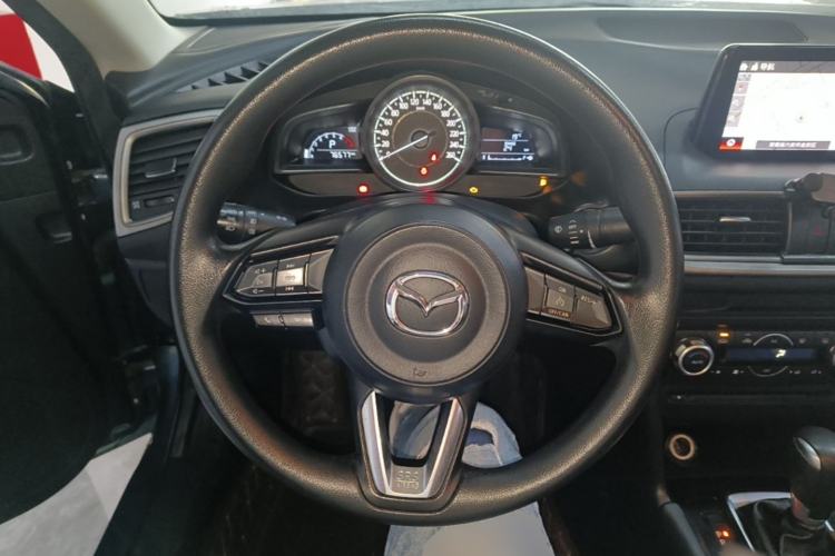 Used Mazda 3 Axela 2017 Sedan 1.5L Automatic Luxury Model Emission Standard China V Steering Wheel