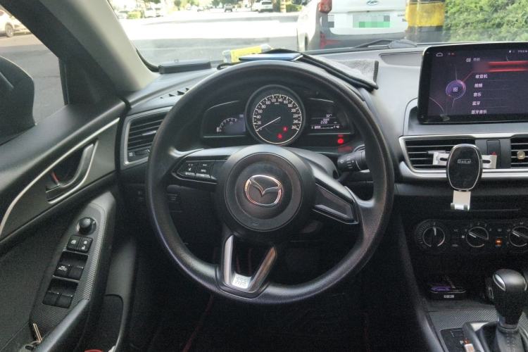 Used Mazda 3 Axela 2017 Sedan 1.5L Automatic Comfort Model China VI Standard Steering Wheel
