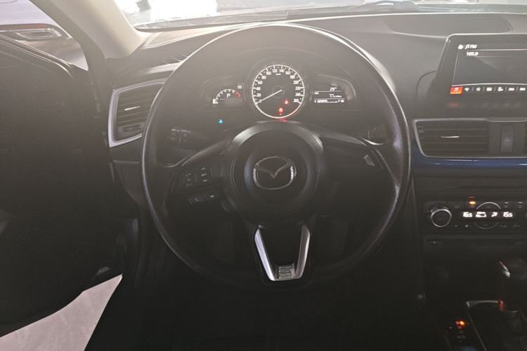 Used Mazda 3 Axela 2017 Sedan 1.5L Automatic Luxury Model Emission Standard China V Steering Wheel