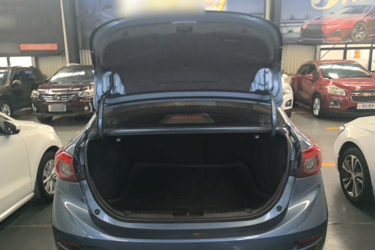 Used Mazda 3 Axela 2017 Sedan 1.5L Automatic Luxury Model Emission Standard China V Trunk