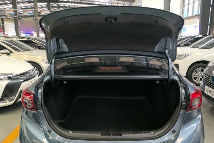 Used Mazda 3 Axela 2017 Sedan 1.5L Automatic Luxury Model Emission Standard China V Trunk