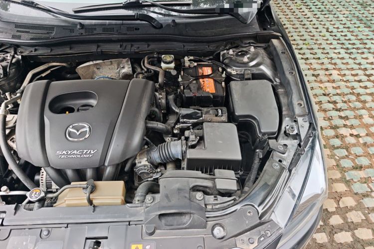 Used Mazda 3 Axela 2017 Sedan 1.5L Automatic Luxury Model Emission Standard China V Engine Bay Left