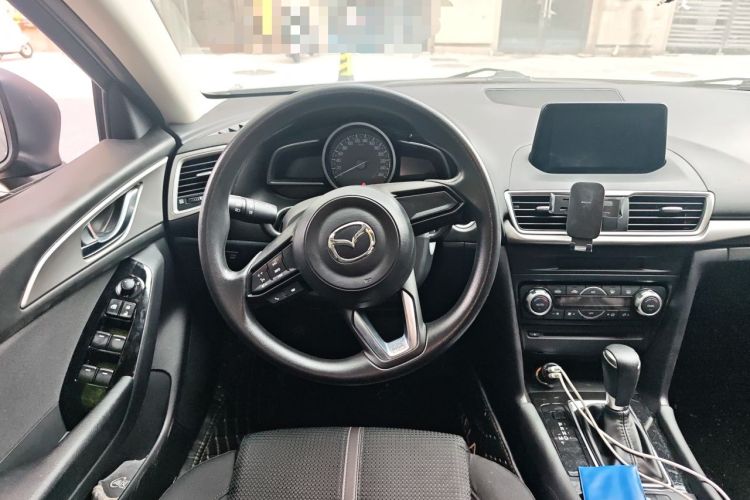 Used Mazda 3 Axela 2017 Sedan 1.5L Automatic Luxury Model Emission Standard China V Steering Wheel