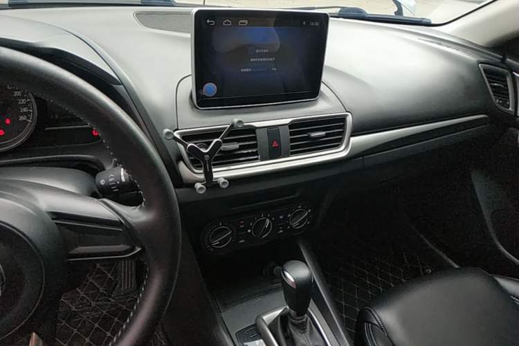 Used Mazda 3 Axela 2017 Sedan 1.5L Automatic Comfort Model Emission Standard China V Audio And AC Panel