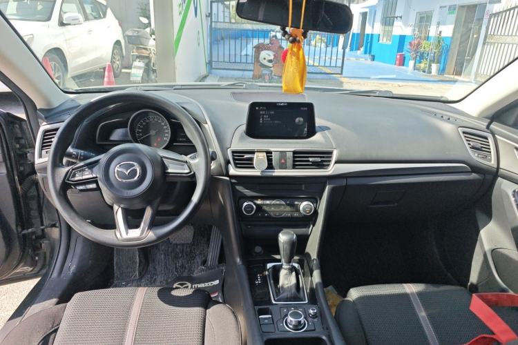 Used Mazda 3 Axela 2017 Sedan 1.5L Automatic Luxury Model Emission Standard China V Center Console