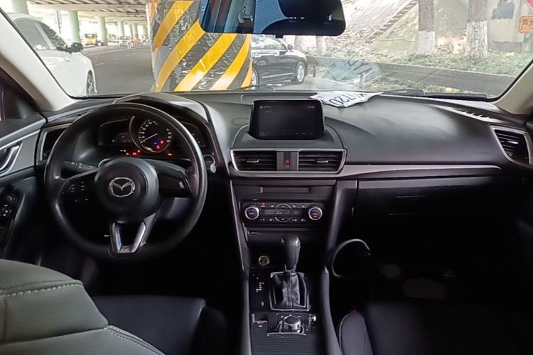 Used Mazda 3 Axela 2017 Sedan 1.5L Automatic Luxury Model Emission Standard China V Center Console