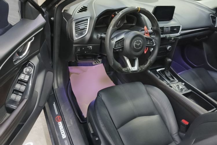 Used Mazda 3 Axela 2017 Sedan 2.0L Automatic Prestige Model China V Standard Driver Seat