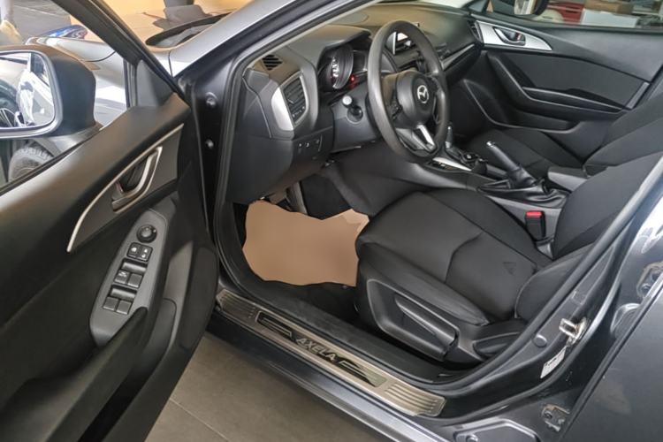 Used Mazda 3 Axela 2017 Sedan 1.5L Automatic Comfort Model Emission Standard China V Driver Seat