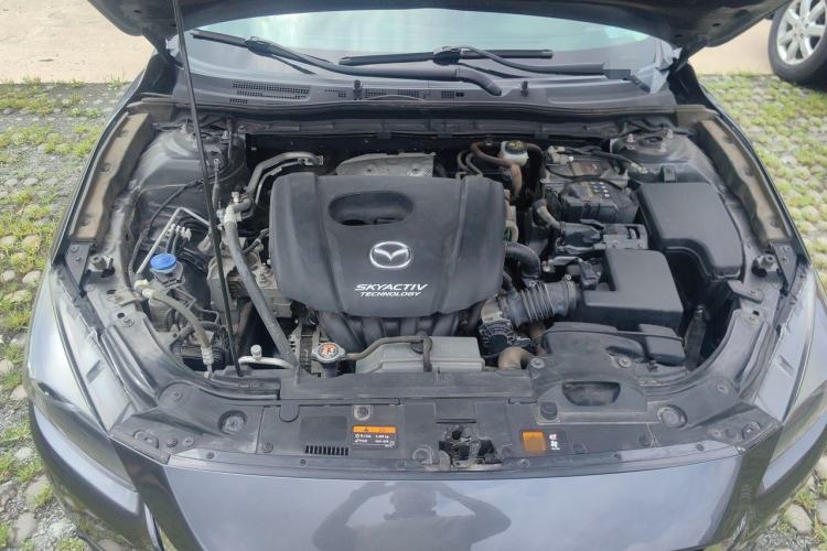 Used Mazda 3 Axela 2017 Sedan 1.5L Automatic Luxury Model Emission Standard China V Engine Bay