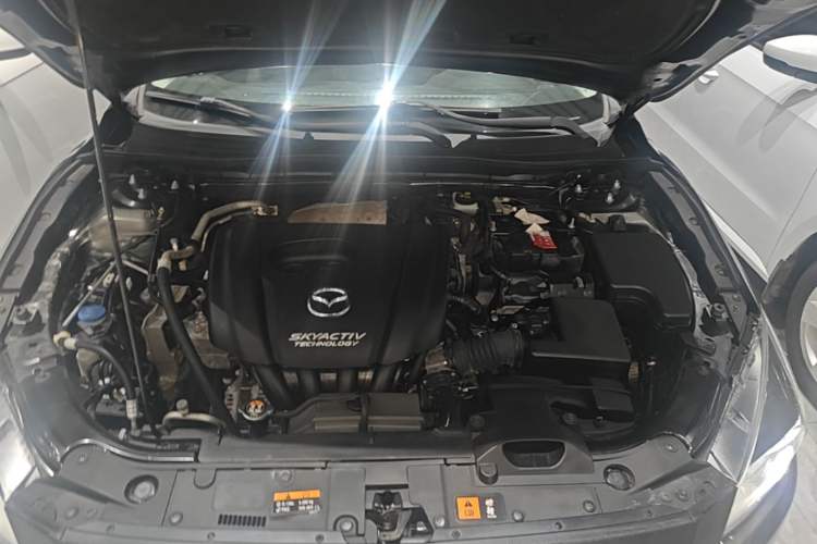 Used Mazda 3 Axela 2017 Sedan 1.5L Automatic Luxury Model Emission Standard China V Engine Bay