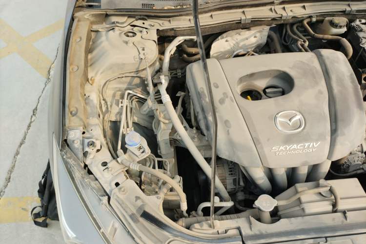 Used Mazda 3 Axela 2017 Hatchback 1.5L Manual Comfort Edition China V Engine Bay Right