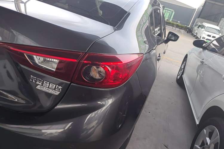 Used Mazda 3 Axela 2017 Sedan 1.5L Automatic Comfort Model Emission Standard China V Exterior 1