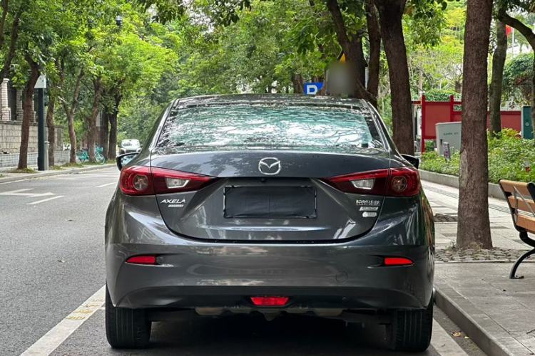 Used Mazda 3 Axela 2017 Sedan 1.5L Automatic Luxury Model Emission Standard China V Exterior 4