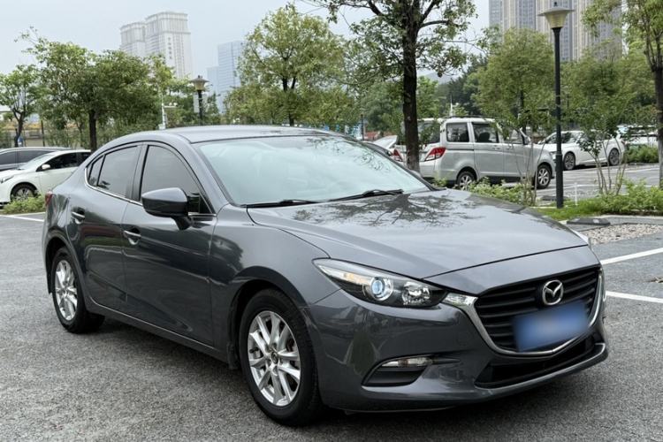 Used Mazda 3 Axela 2017 Sedan 1.5L Automatic Comfort Model Emission Standard China V Exterior 5