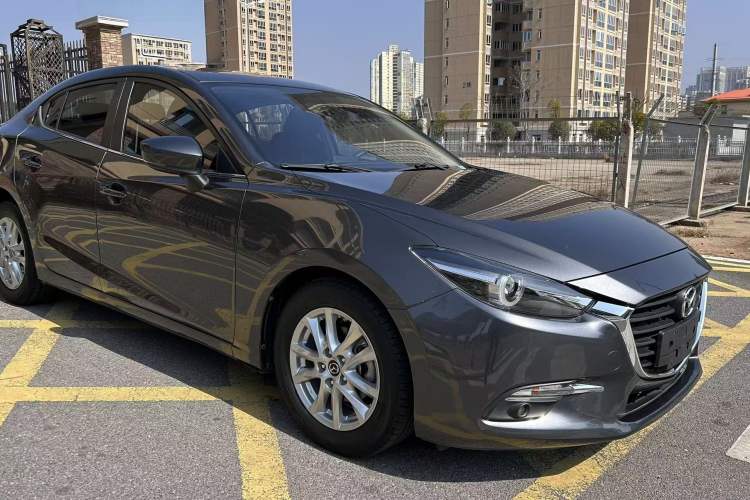 Used Mazda 3 Axela 2017 Sedan 1.5L Automatic Luxury Model Emission Standard China V Exterior 5