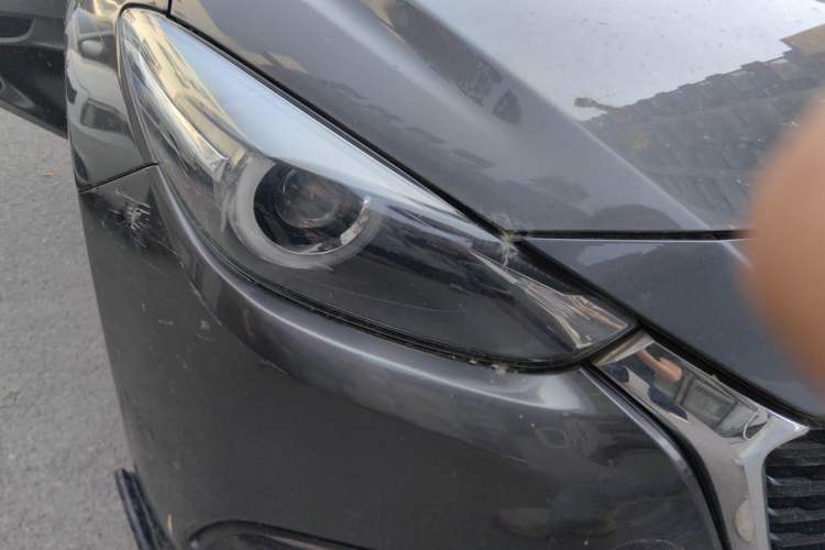 Used Mazda 3 Axela 2017 Hatchback 2.0L Automatic Sport Model China V Emission Standard Exterior 6
