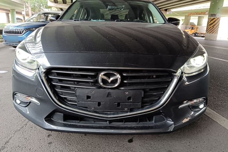 Used Mazda 3 Axela 2017 Sedan 1.5L Automatic Luxury Model Emission Standard China V Front