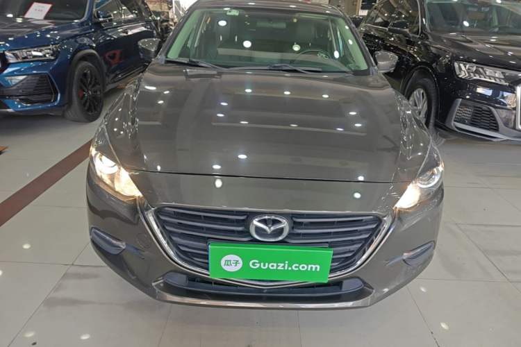 Used Mazda 3 Axela 2017 Hatchback 1.5L Automatic Comfort Model Emission Standard China V Front