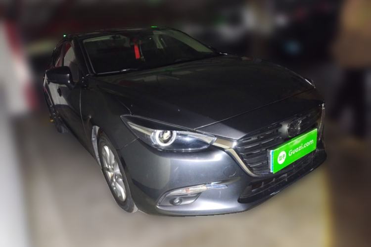 Used Mazda 3 Axela 2017 Sedan 1.5L Automatic Luxury Model China VI Standard Front Right 45 Deg