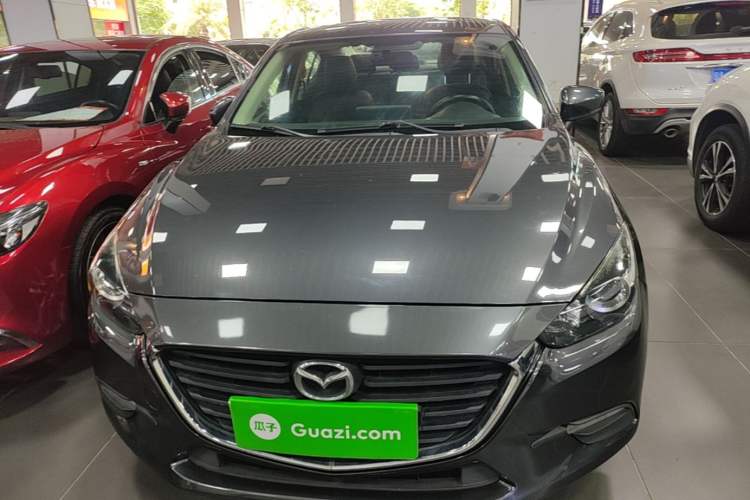 Used Mazda 3 Axela 2017 Sedan 1.5L Automatic Comfort Model Emission Standard China V Front