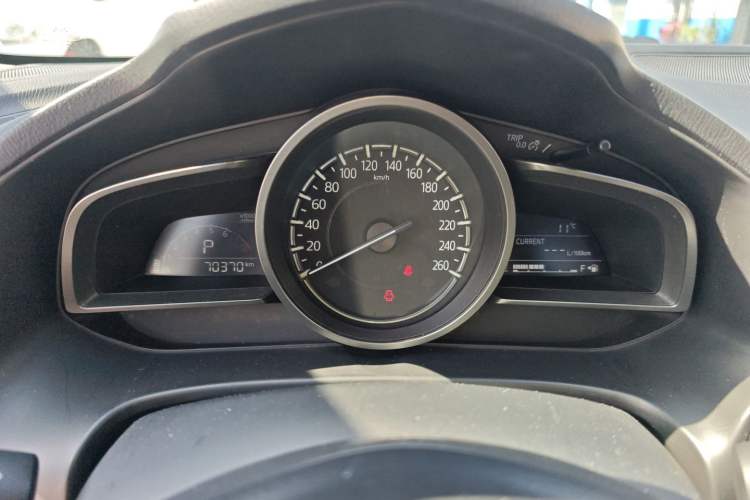 Used Mazda 3 Axela 2017 Sedan 1.5L Automatic Luxury Model Emission Standard China V Instrument Cluster