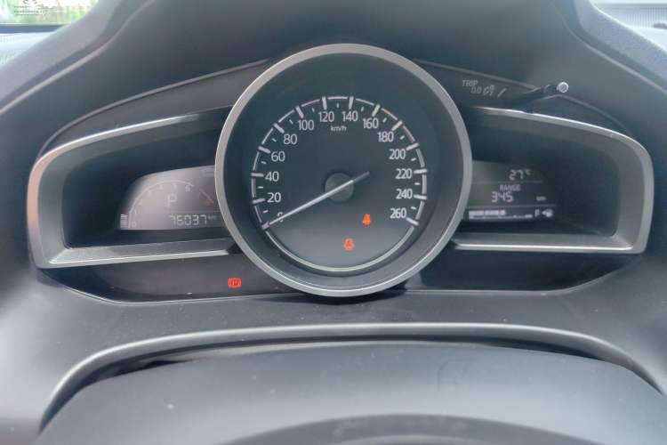 Used Mazda 3 Axela 2017 Sedan 1.5L Automatic Luxury Model Emission Standard China V Instrument Cluster