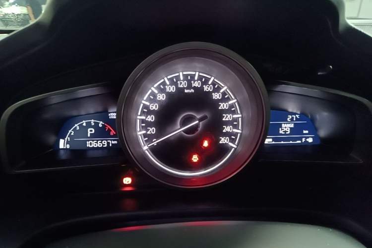 Used Mazda 3 Axela 2017 Sedan 1.5L Automatic Luxury Model Emission Standard China V Instrument Cluster