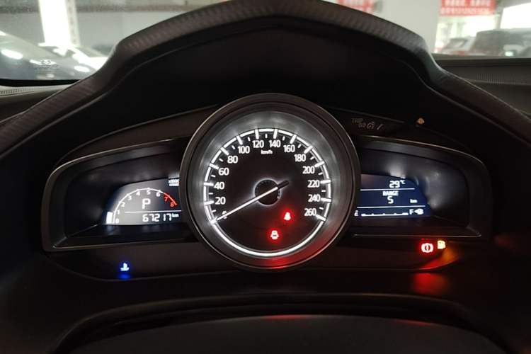 Used Mazda 3 Axela 2017 Sedan 1.5L Automatic Comfort Model Emission Standard China V Instrument Cluster