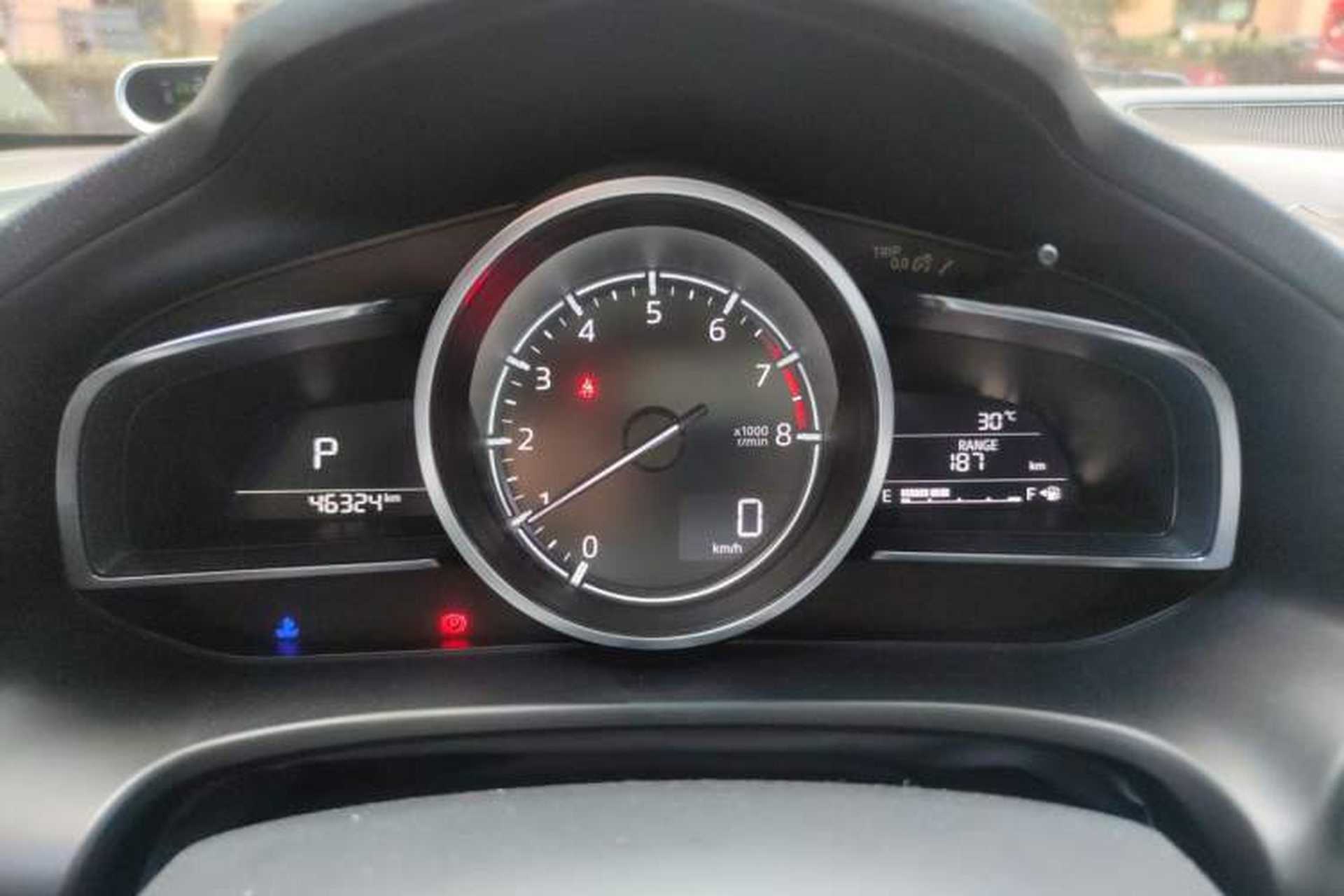 Used Mazda 3 Axela 2017 Hatchback 2.0L Automatic Sport Model China V Emission Standard Instrument Cluster
