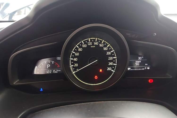 Used Mazda 3 Axela 2017 Sedan 1.5L Automatic Comfort Model Emission Standard China V Instrument Cluster
