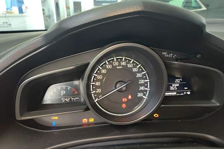Used Mazda 3 Axela 2017 Sedan 1.5L Automatic Luxury Model Emission Standard China V Instrument Cluster