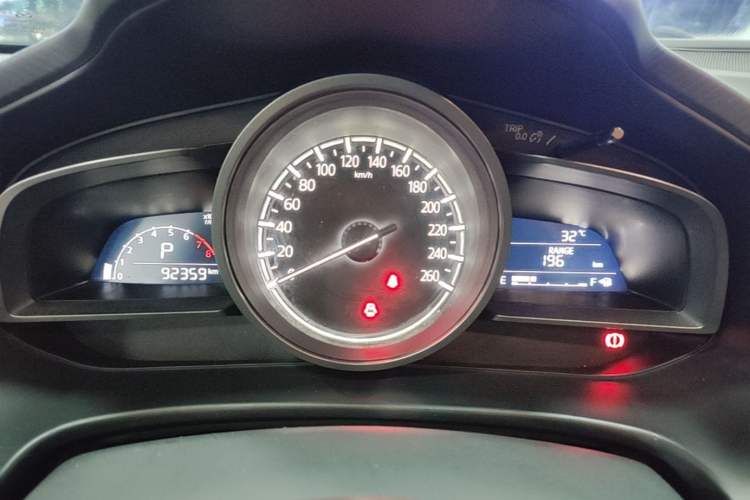 Used Mazda 3 Axela 2017 Sedan 1.5L Automatic Comfort Model Emission Standard China V Instrument Cluster