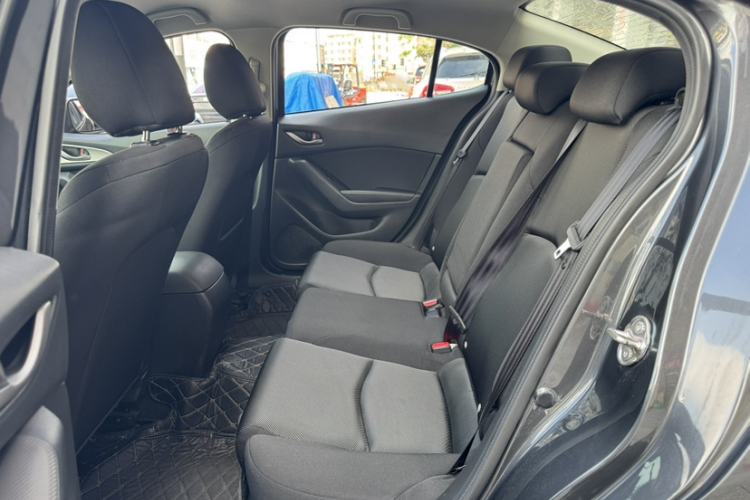 Used Mazda 3 Axela 2017 Sedan 1.5L Automatic Comfort Model Emission Standard China V Interior 2